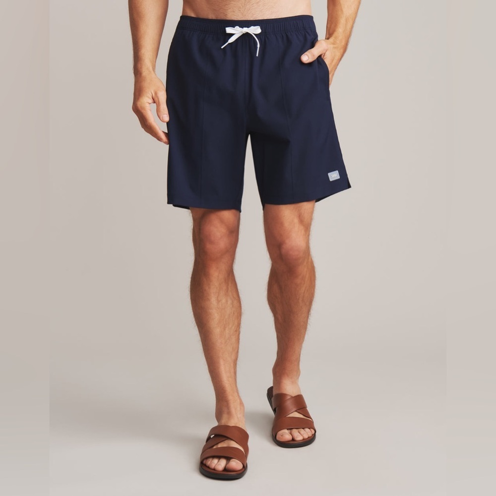 Men’s RHONE 7.5” R&R Swim Trunks with White Drawstring Size S in Color Navy - Picture 5 of 8